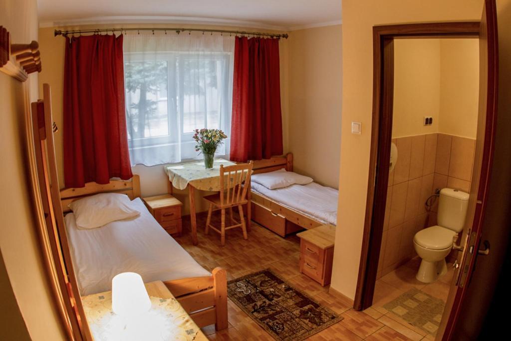 Hostel Rest Краков Экстерьер фото